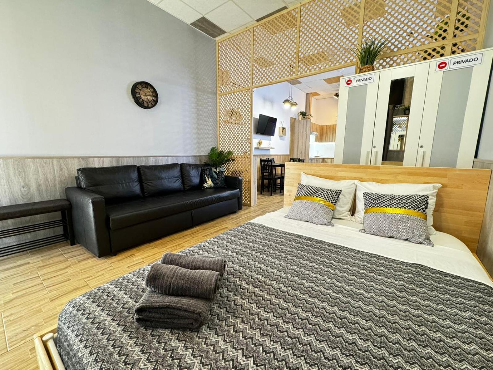 Salom 5 Apartment บาเลนเซีย ภายนอก รูปภาพ